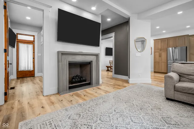 $925,000 | 545 Fletcher Avenue, Indianapolis, IN 46203