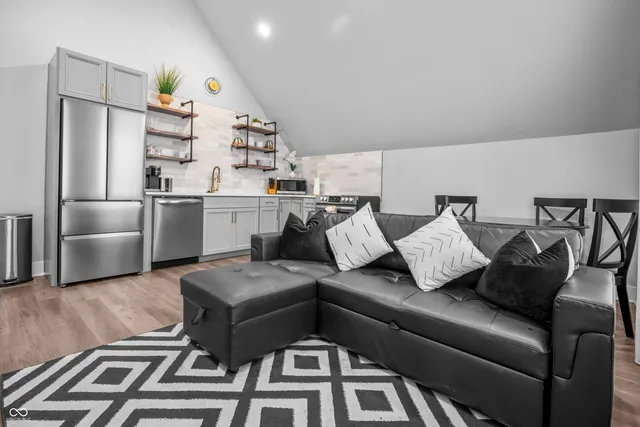 $925,000 | 545 Fletcher Avenue, Indianapolis, IN 46203