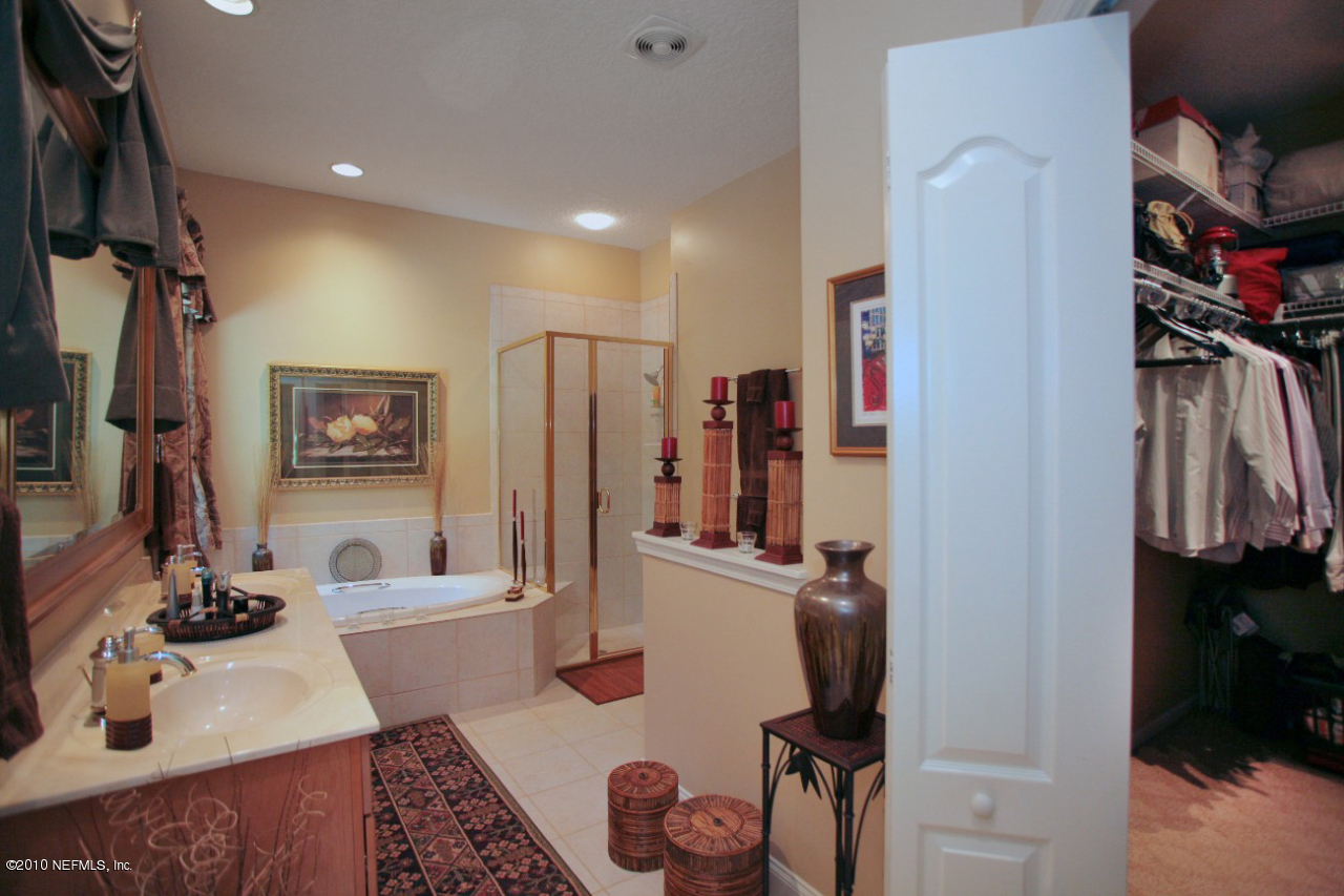 13900 Webb Road Jacksonville, FL 32218 - Photo 13 of 28 Glamour Bath