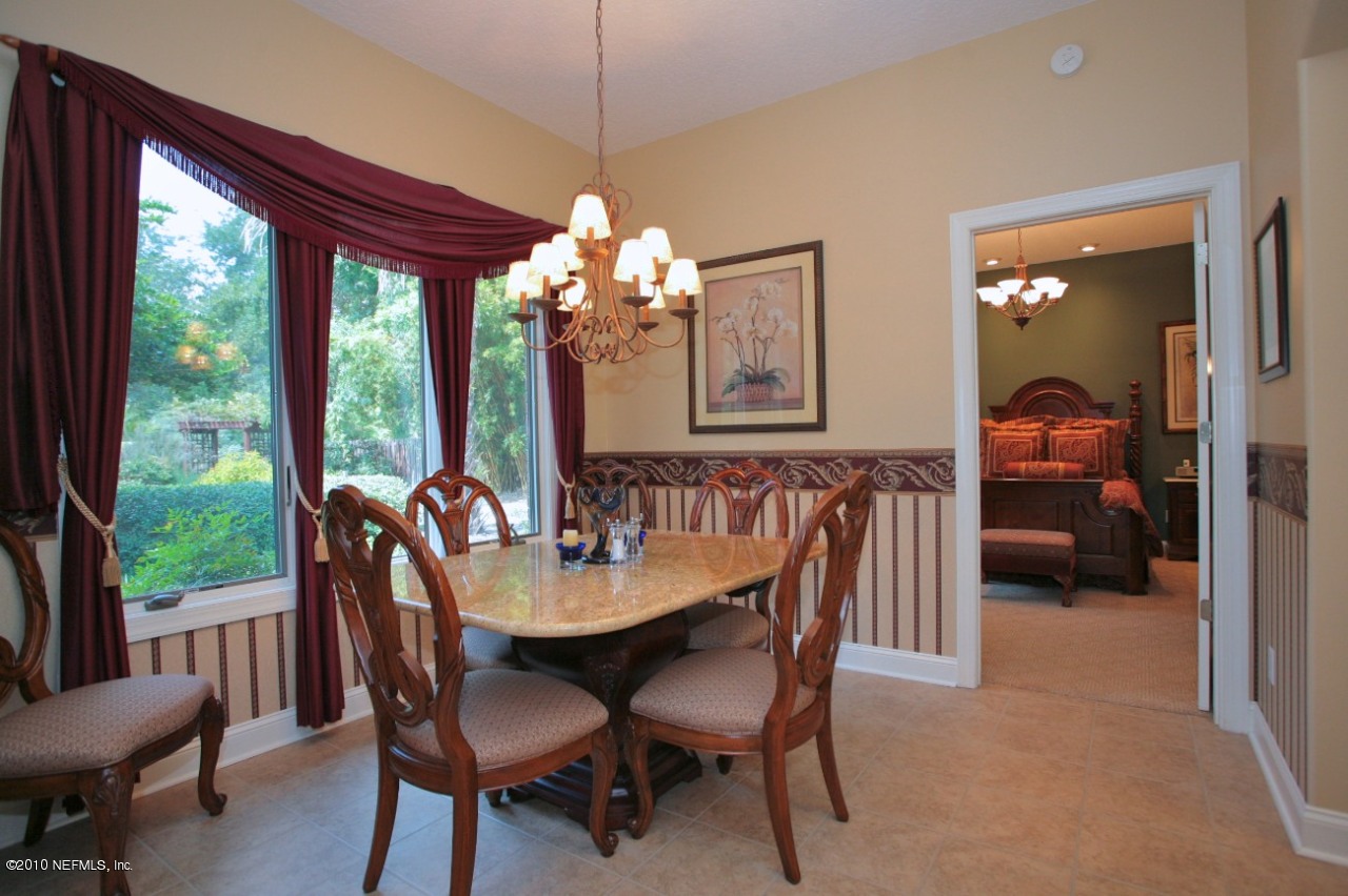 13900 Webb Road Jacksonville, FL 32218 - Photo 10 of 28 Dining Room 2
