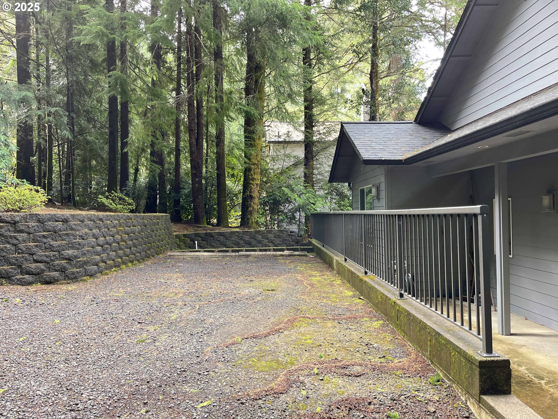 88988 Dahlin Road Florence, OR 97439 - Photo 11 of 42 Gallery Image 11