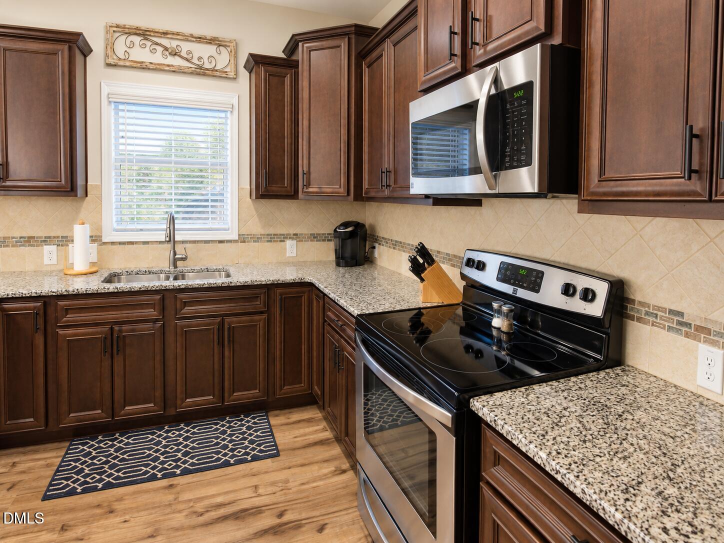 17 High Ridge Court Willow Spring, NC 27592 - Photo 7 of 26 7 Kitchen