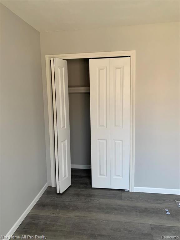 1252-unit #2 East West Maple Road Walled Lake, MI 48390 - Photo 14 of 15