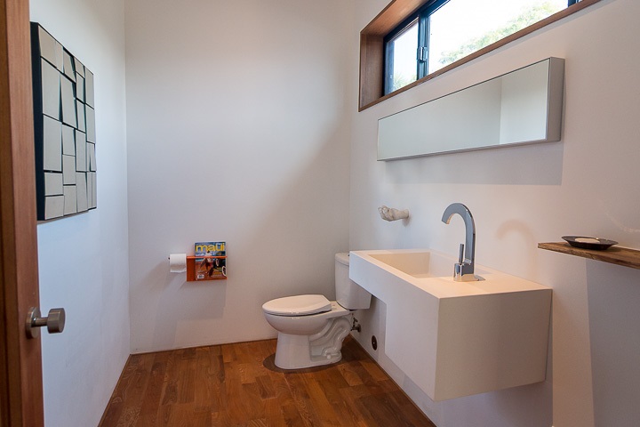 3 Piliwale Road Kula, HI 96790 - Photo 17 of 30 a bathroom with a sink and a toilet