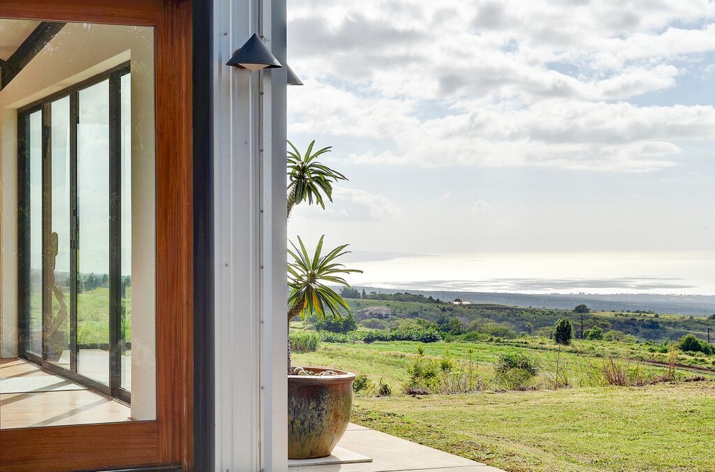 3 Piliwale Road Kula, HI 96790 - Photo 27 of 30 a view of an ocean and beach