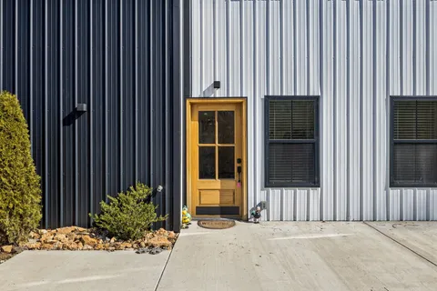 $400,000 | 133 Guices Creek Road, Cumberland City, TN 37050