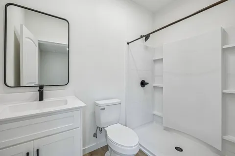 $400,000 | 133 Guices Creek Road, Cumberland City, TN 37050