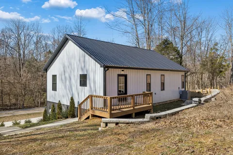 $400,000 | 133 Guices Creek Road, Cumberland City, TN 37050