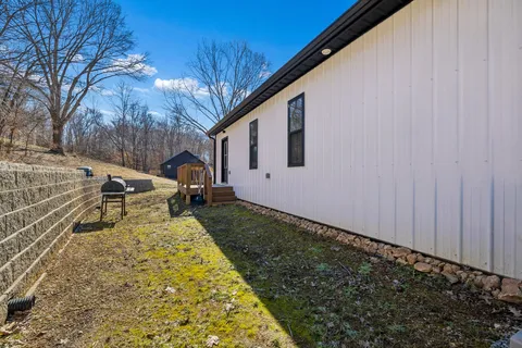 $400,000 | 133 Guices Creek Road, Cumberland City, TN 37050