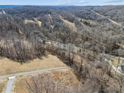 $400,000 | 133 Guices Creek Road, Cumberland City, TN 37050