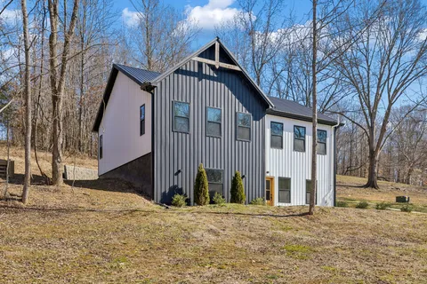 $400,000 | 133 Guices Creek Road, Cumberland City, TN 37050