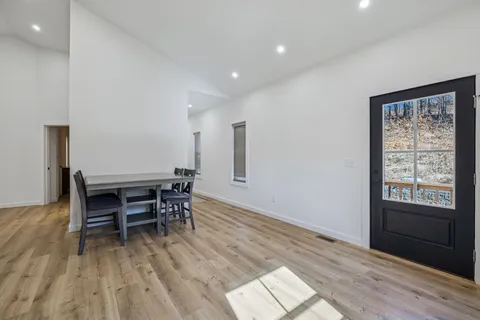 $400,000 | 133 Guices Creek Road, Cumberland City, TN 37050