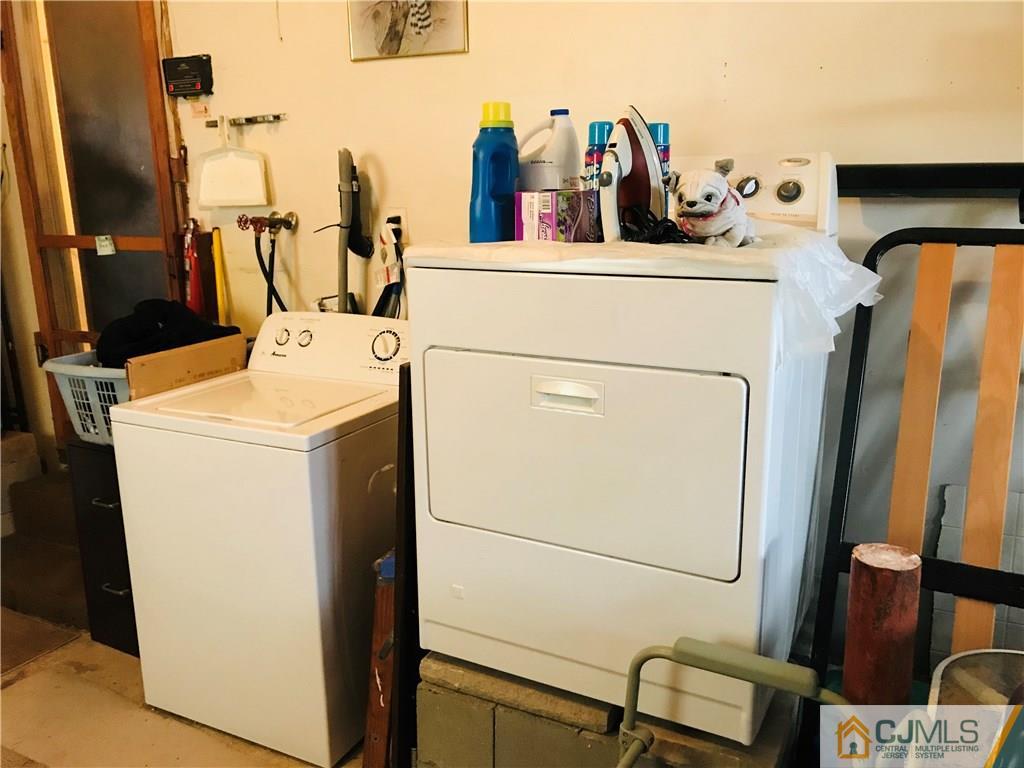 125 Georgetown Road Toms River, NJ 08757 - Photo 24 of 25 a utility room with dryer and washer