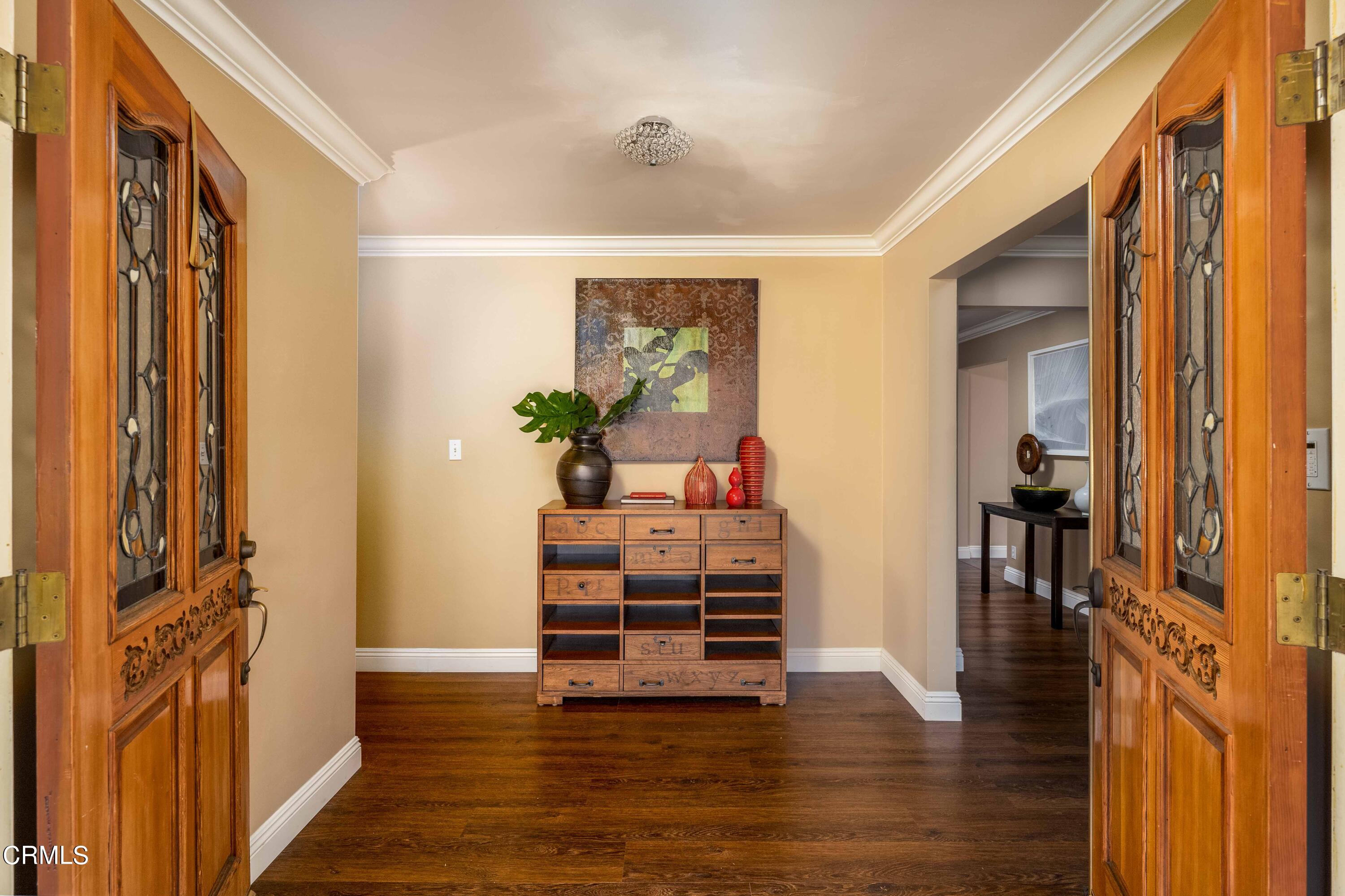 1038 Leandra Lane Arcadia, CA 91006 - Photo 4 of 36 a view of livingroom with furniture and workspace