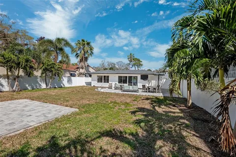 $620,000 | 735 Snell Isle Boulevard Northeast, St. Petersburg, FL 33704