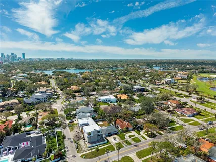 $620,000 | 735 Snell Isle Boulevard Northeast, St. Petersburg, FL 33704