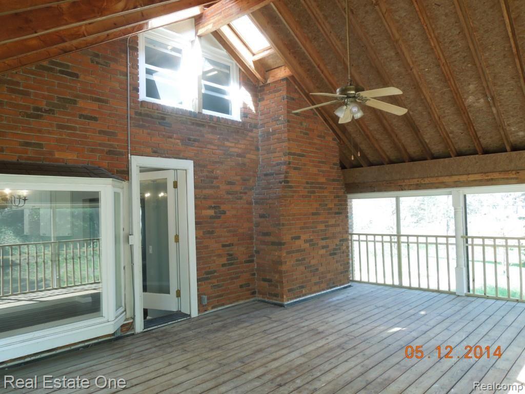 2492 Academy Road Holly, MI 48442 - Photo 24 of 50 Huge Screened in Deck