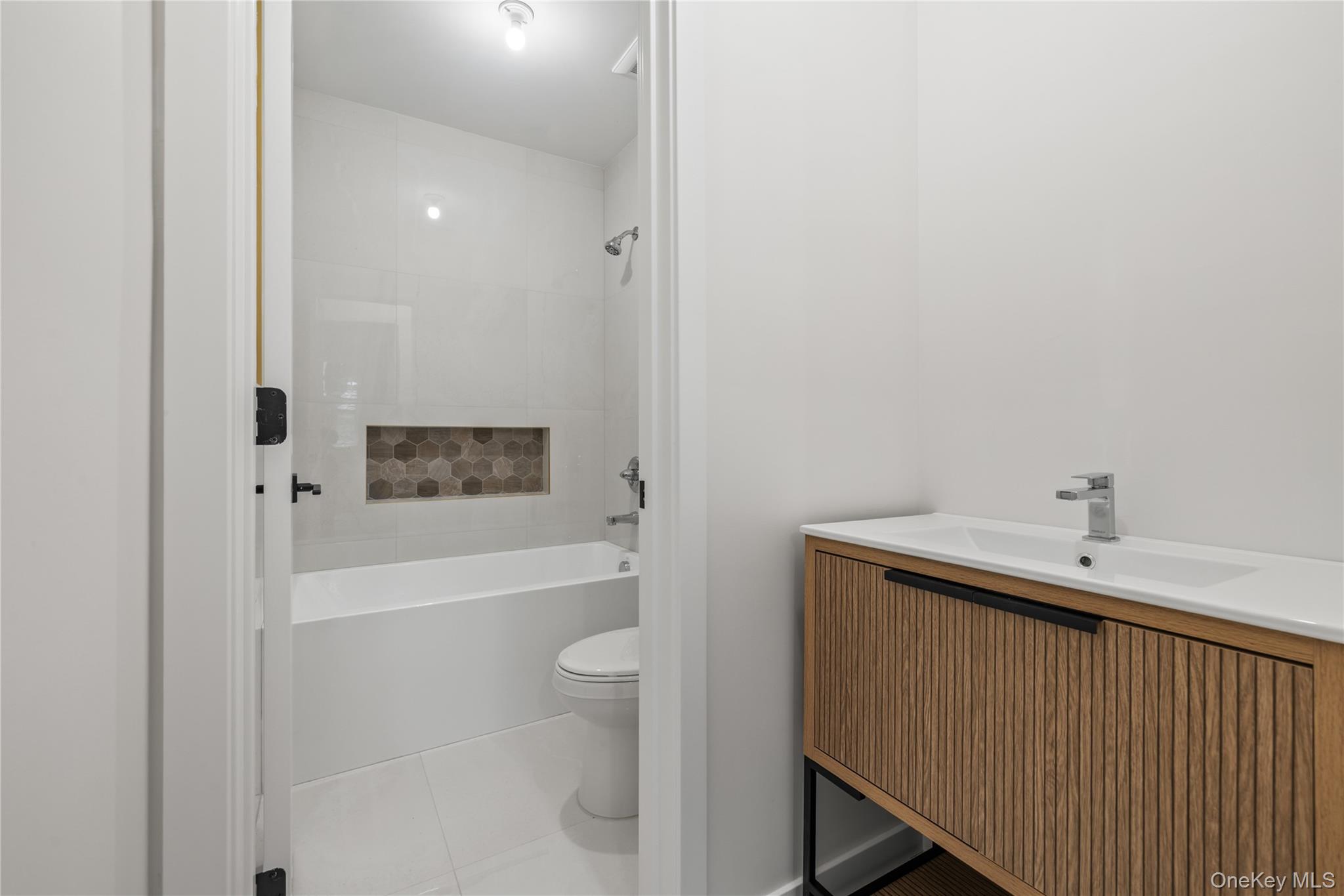 3 Greene Road Spring Valley, NY 10977 - Photo 47 of 50 Bathroom 7