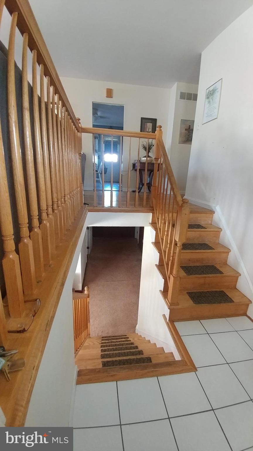 6002 Chesworth Road Baltimore, MD 21228 - Photo 2 of 26 a view of entryway and hall