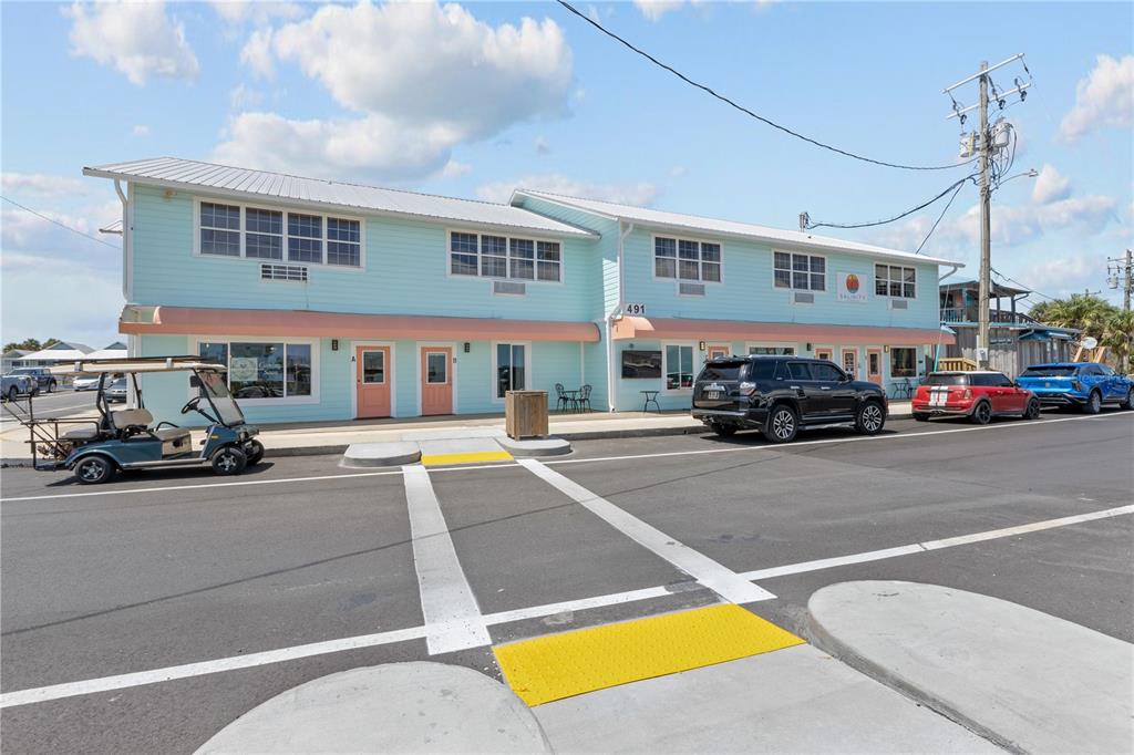 a car parked in front of a building