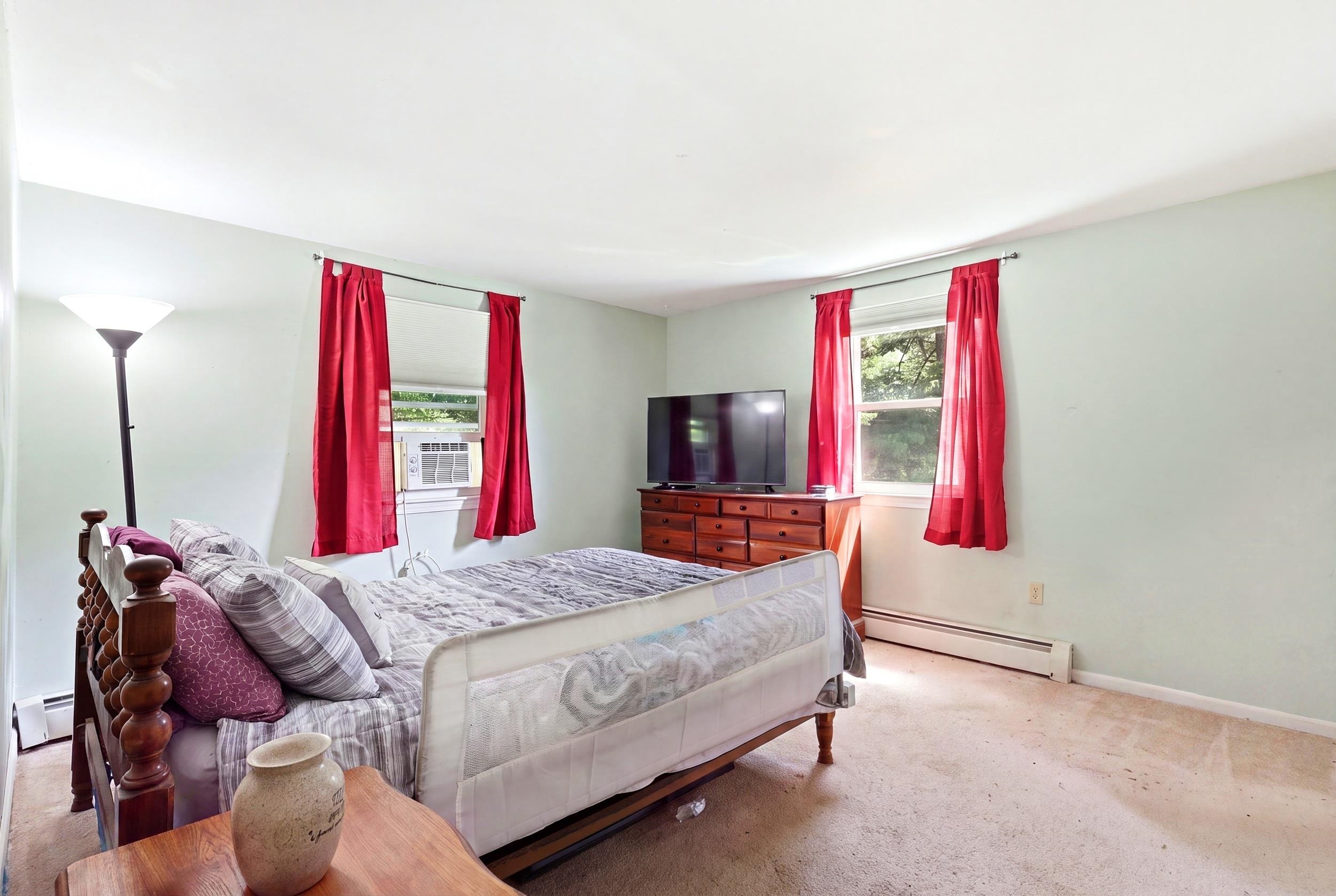 107 Bedford Road Merrimack, NH 03054 - Photo 20 of 38 Gallery Image 20