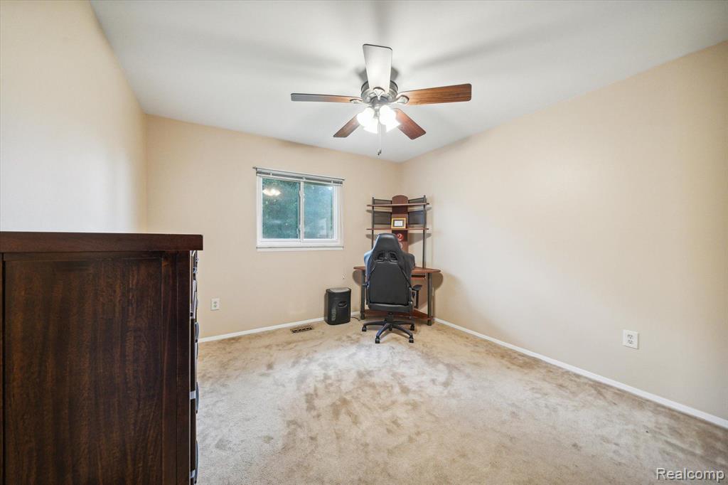 2951 Dearborn Avenue Rochester Hills, MI 48309 - Photo 21 of 33