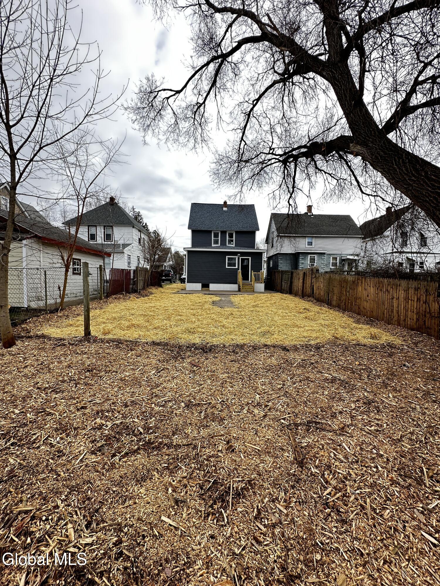 866 Thompson Street Schenectady, NY 12306 - Photo 23 of 25 backyard2