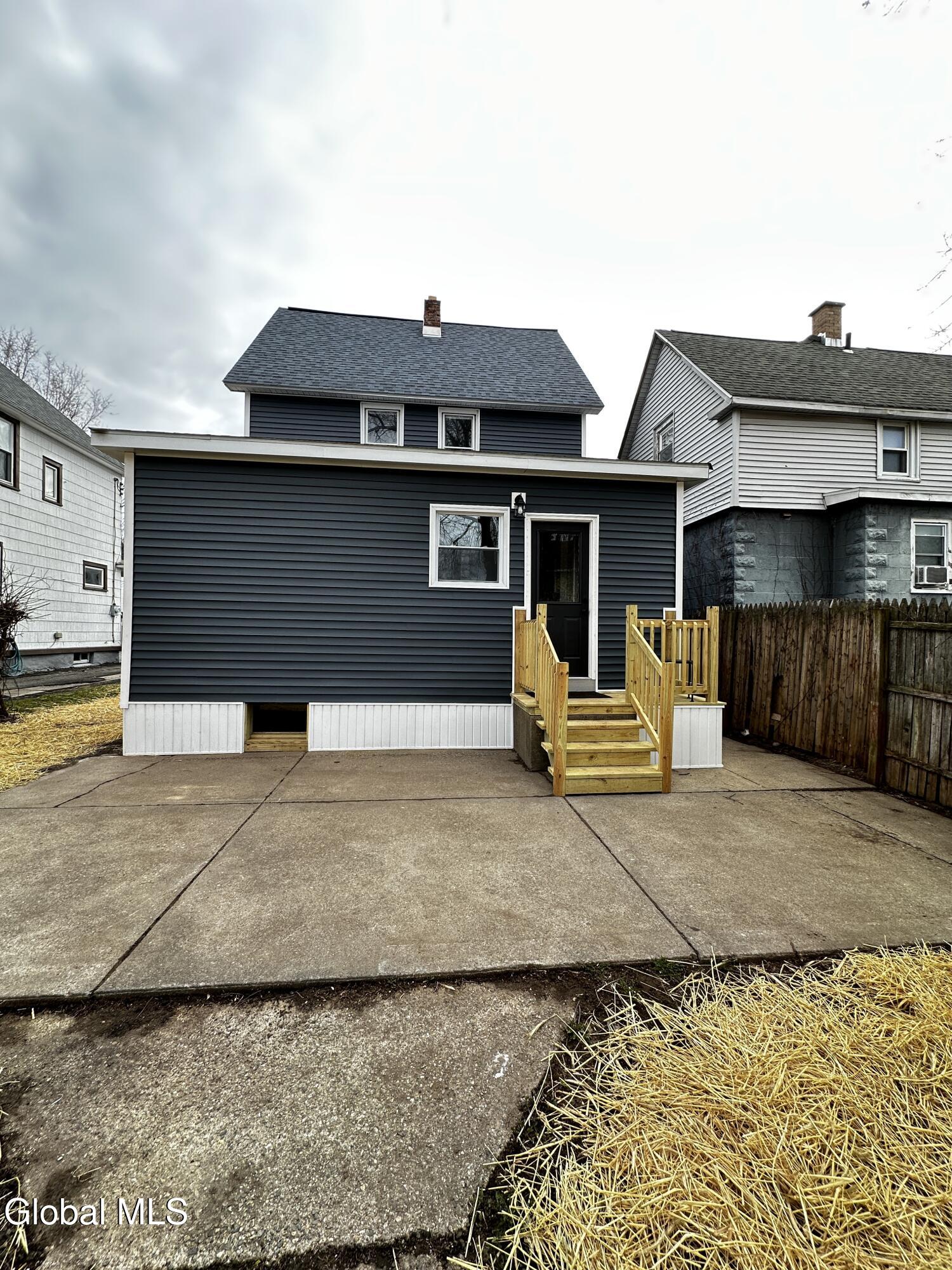 866 Thompson Street Schenectady, NY 12306 - Photo 25 of 25 backyard4
