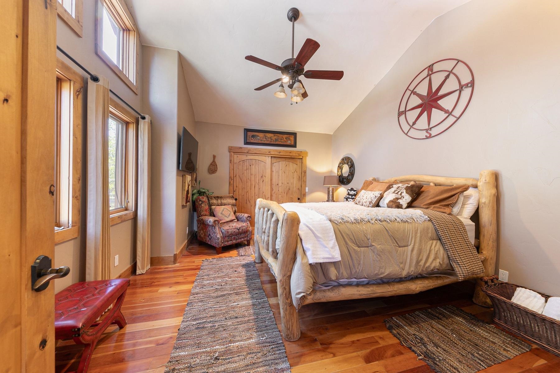 13165 Pinnacle Loop Truckee, CA 96161 - Photo 14 of 28
