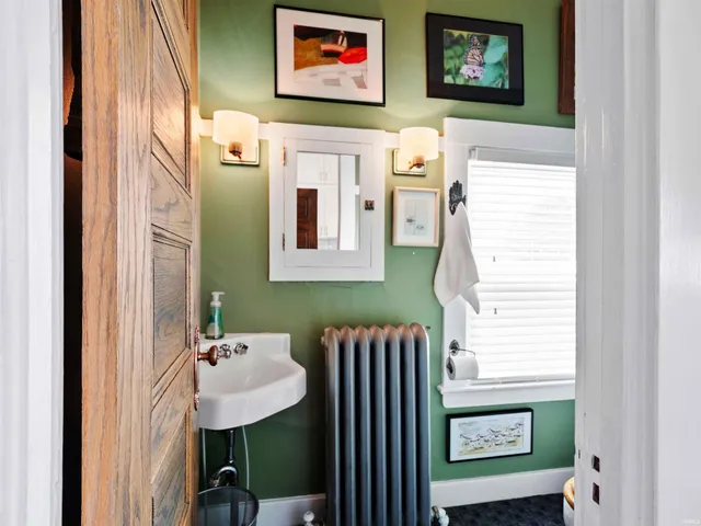 $384,900 | 2402 Broadway, Fort Wayne, IN 46807