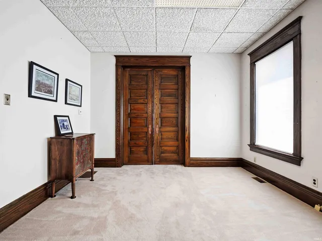 $384,900 | 2402 Broadway, Fort Wayne, IN 46807