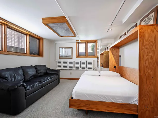 $384,900 | 2402 Broadway, Fort Wayne, IN 46807