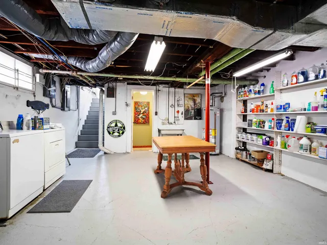 $384,900 | 2402 Broadway, Fort Wayne, IN 46807