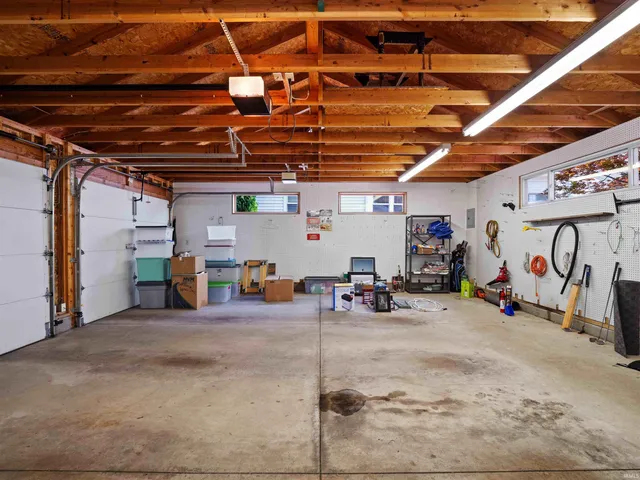 $384,900 | 2402 Broadway, Fort Wayne, IN 46807