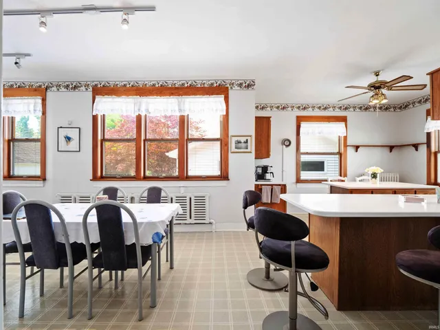 $384,900 | 2402 Broadway, Fort Wayne, IN 46807