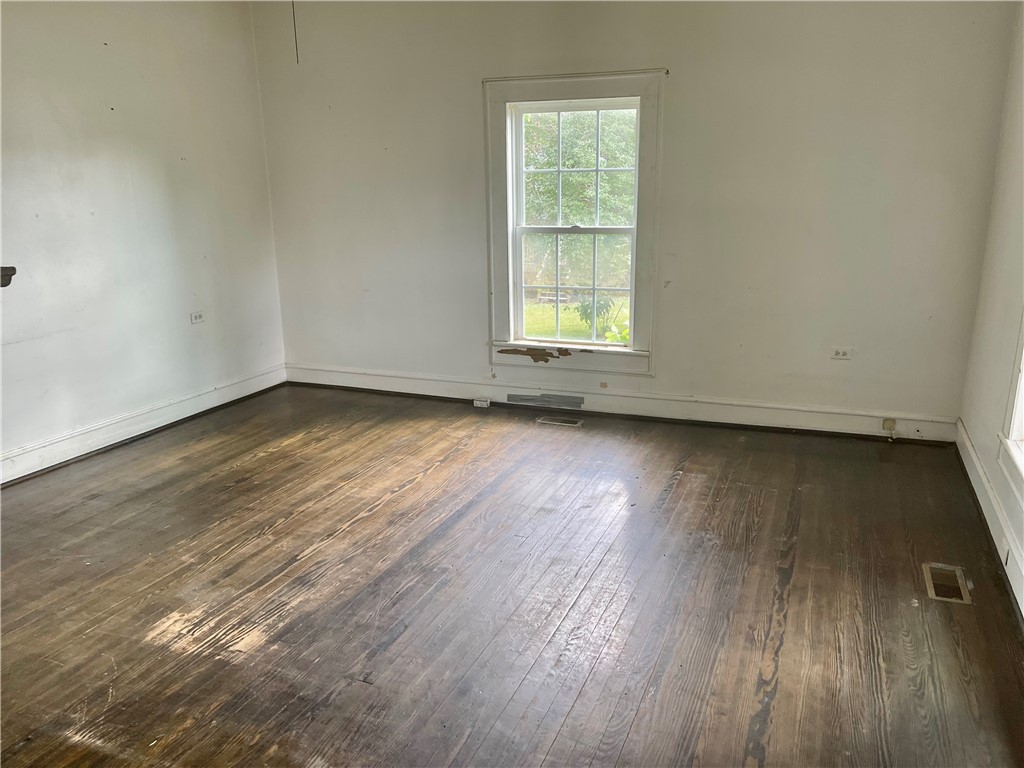 9 Calhoun Street Liberty, SC 29657 - Photo 4 of 12 Gallery Image 4