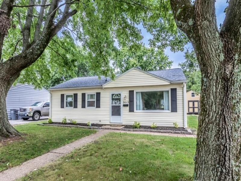 3013 Tremont Road Evansville, IN 47710 - Photo 1 of 29 Gallery Image 1