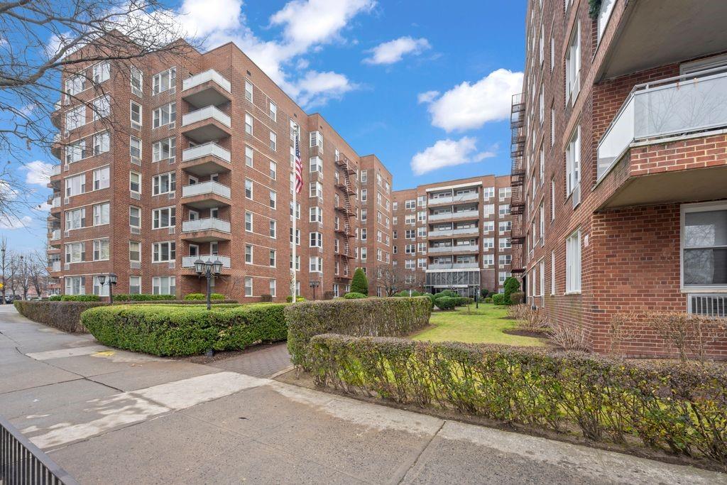 9201 Shore Road, Unit A505 Brooklyn, NY 11209 - Photo 25 of 32