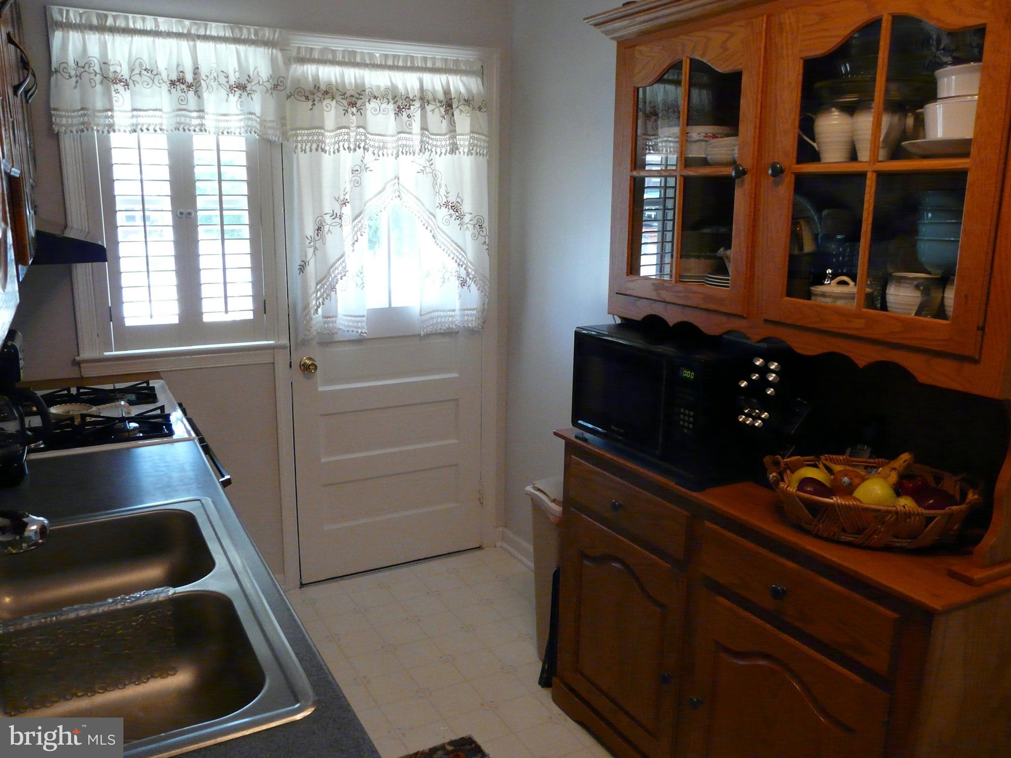 2827 Creston Road Baltimore, MD 21222 - Photo 24 of 47 Kitchen