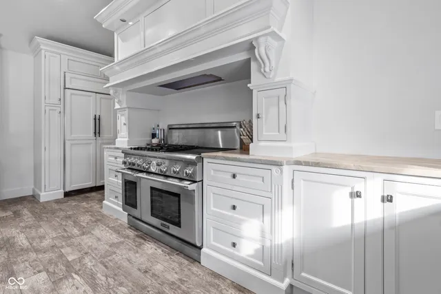 $1,299,999 | 5255 Highway 421, Zionsville, IN 46077