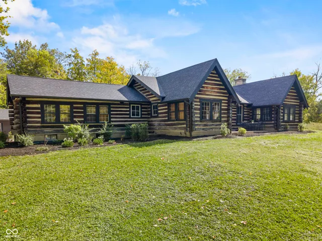 $1,299,999 | 5255 Highway 421, Zionsville, IN 46077