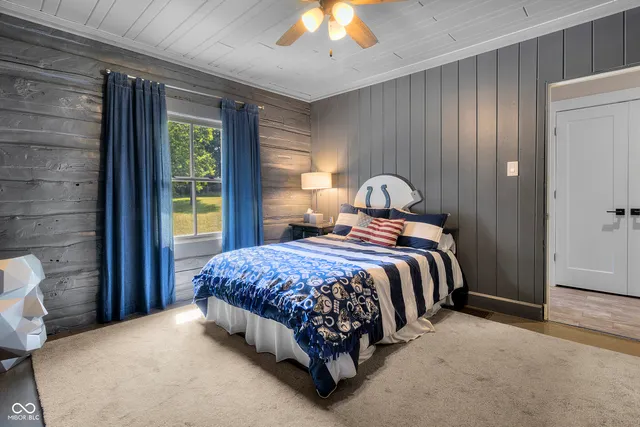 $1,299,999 | 5255 Highway 421, Zionsville, IN 46077