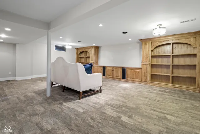 $1,299,999 | 5255 Highway 421, Zionsville, IN 46077