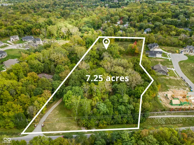 $1,299,999 | 5255 Highway 421, Zionsville, IN 46077