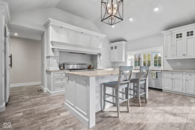 $1,299,999 | 5255 Highway 421, Zionsville, IN 46077