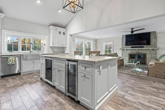 $1,299,999 | 5255 Highway 421, Zionsville, IN 46077