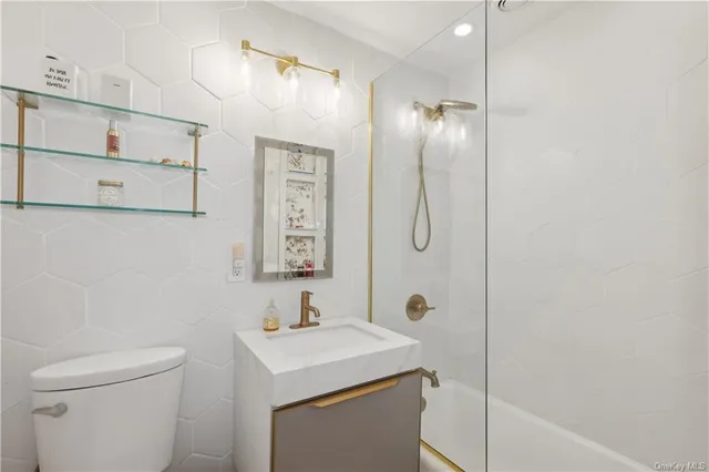 $2,800 | 2400 Johnson Avenue | Spuyten Duyvil