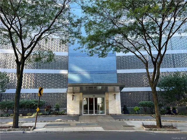 $2,800 | 2400 Johnson Avenue | Spuyten Duyvil