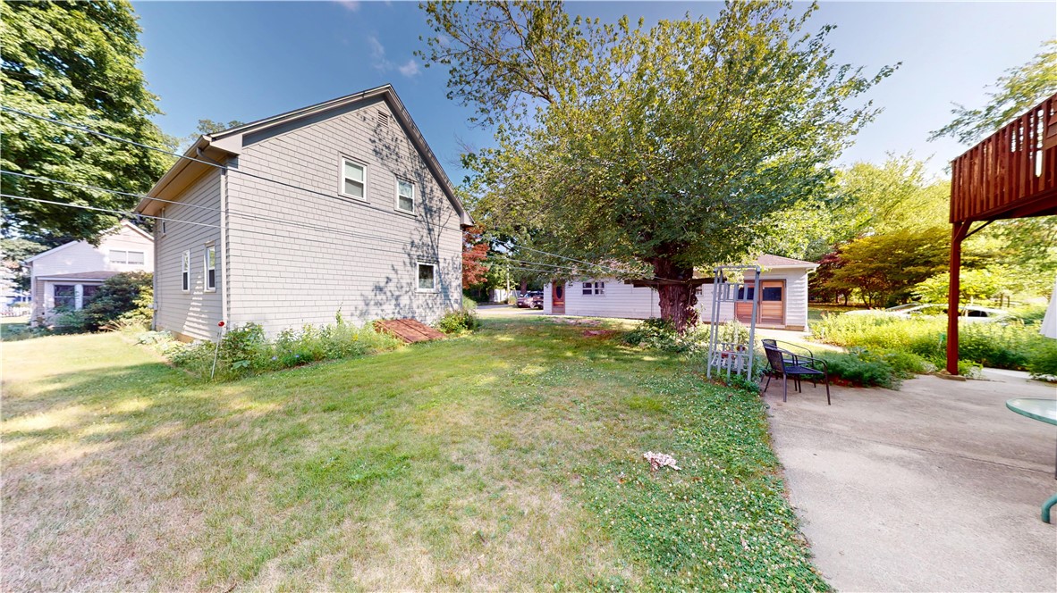 25 Phillip Street Coventry, RI 02816 - Photo 9 of 45
