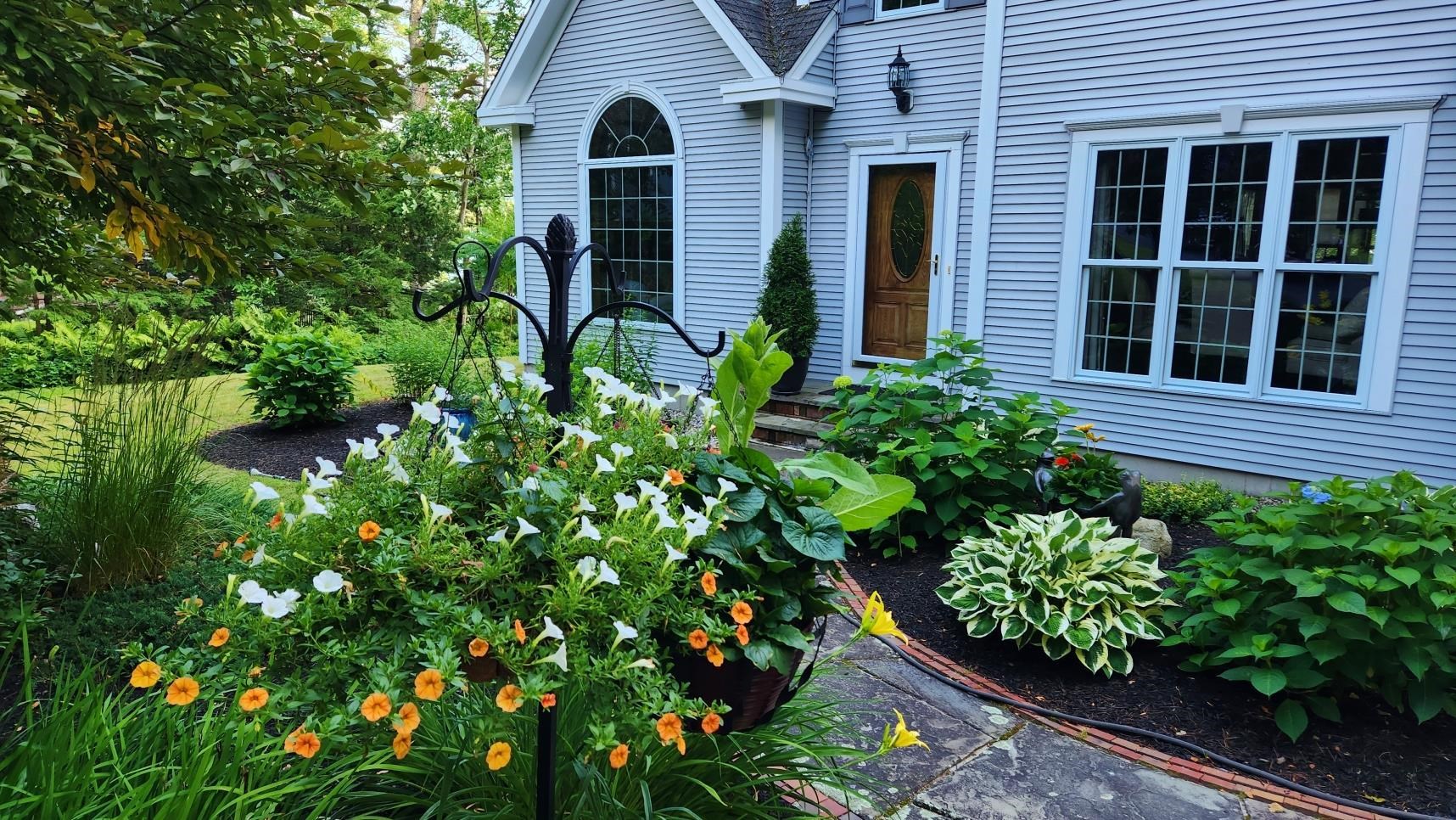 5 Rockingham Road Wolfeboro, NH 03894 - Photo 2 of 40